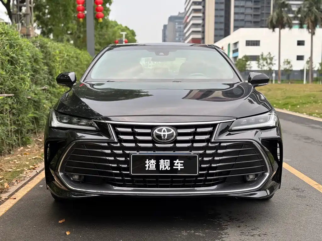 Toyota Avalon 2023 — фото 2