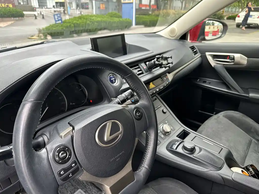 Lexus CT 2014