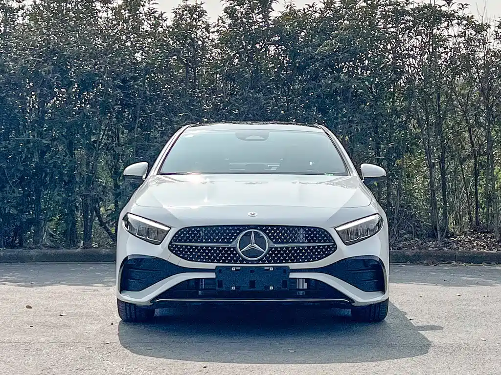 Mercedes-Benz A-Class 2026 — фото 2