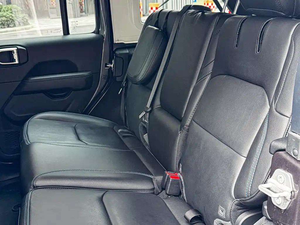 Jeep Wrangler PHEV 2021 — фото 11