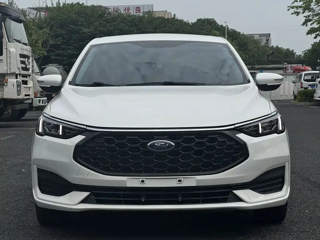 Ford Escort 2021