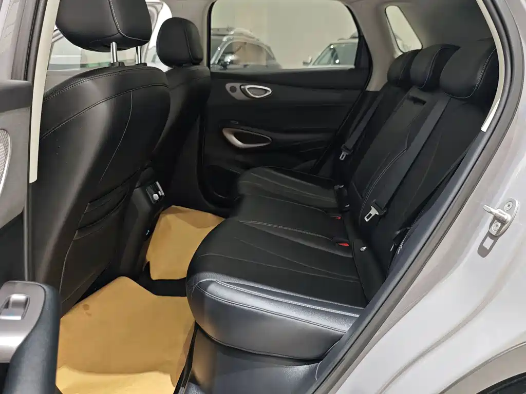 BYD Sealion 05 EV 2025 — фото 11