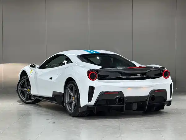 Ferrari 488 2020
