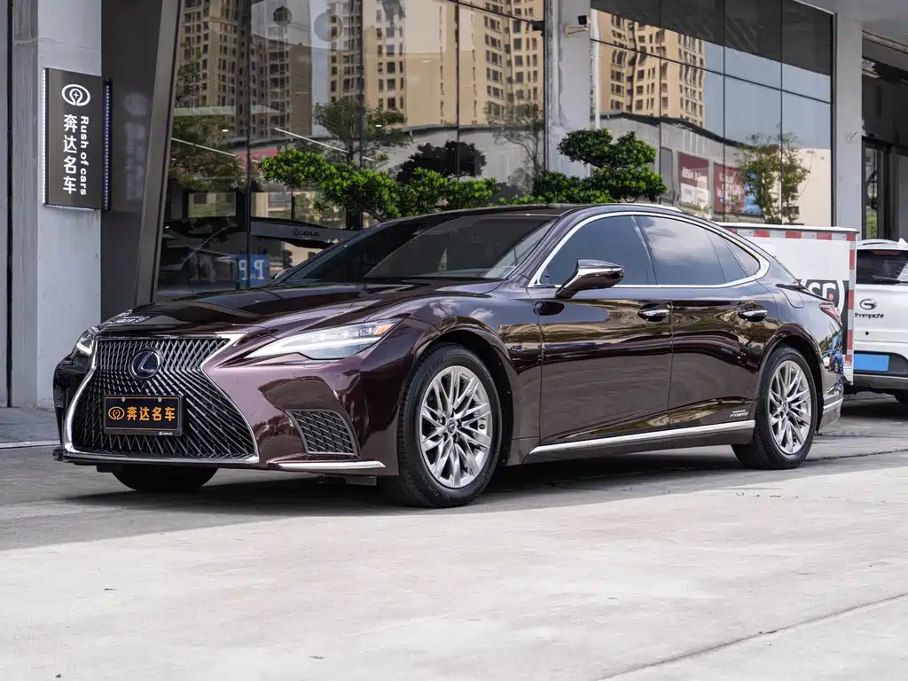 Lexus LS 2022