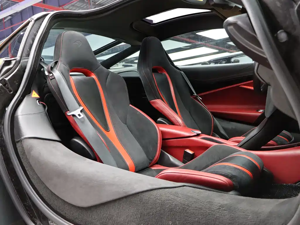 McLaren 720S 2020 — фото 17