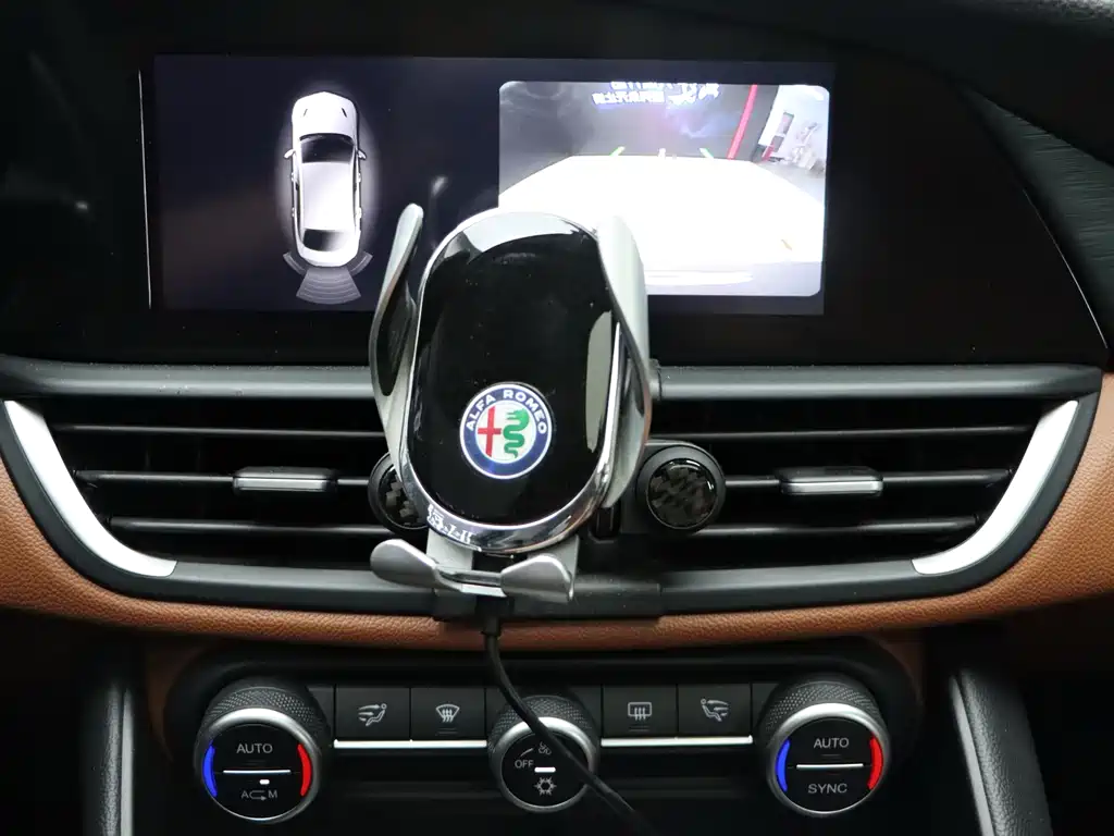 Alfa Romeo Giulia Juliet 2020 — фото 21