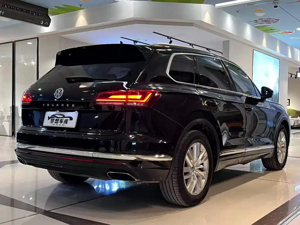 Volkswagen Touareg 2020 — фото 9