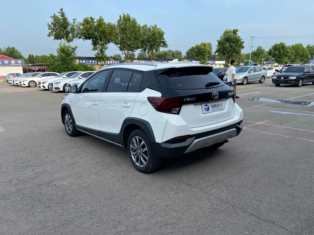Toyota Yaris L 2020