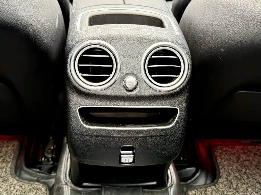 Mercedes-Benz GLC 2020 — фото 19