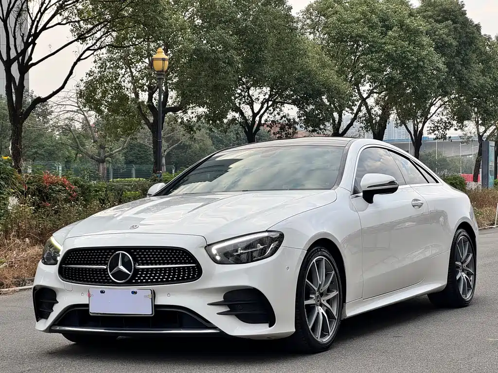 Mercedes-Benz E-Class 2023 — фото 1