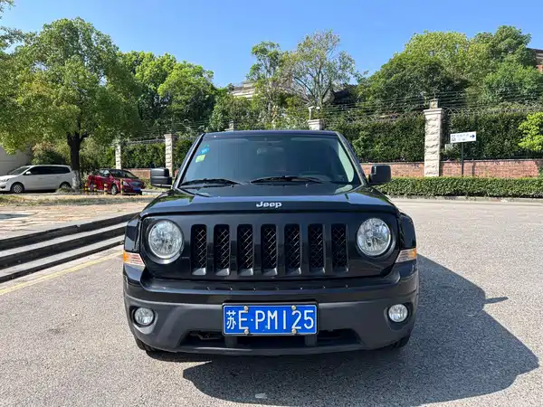 Jeep Freelancer 2014