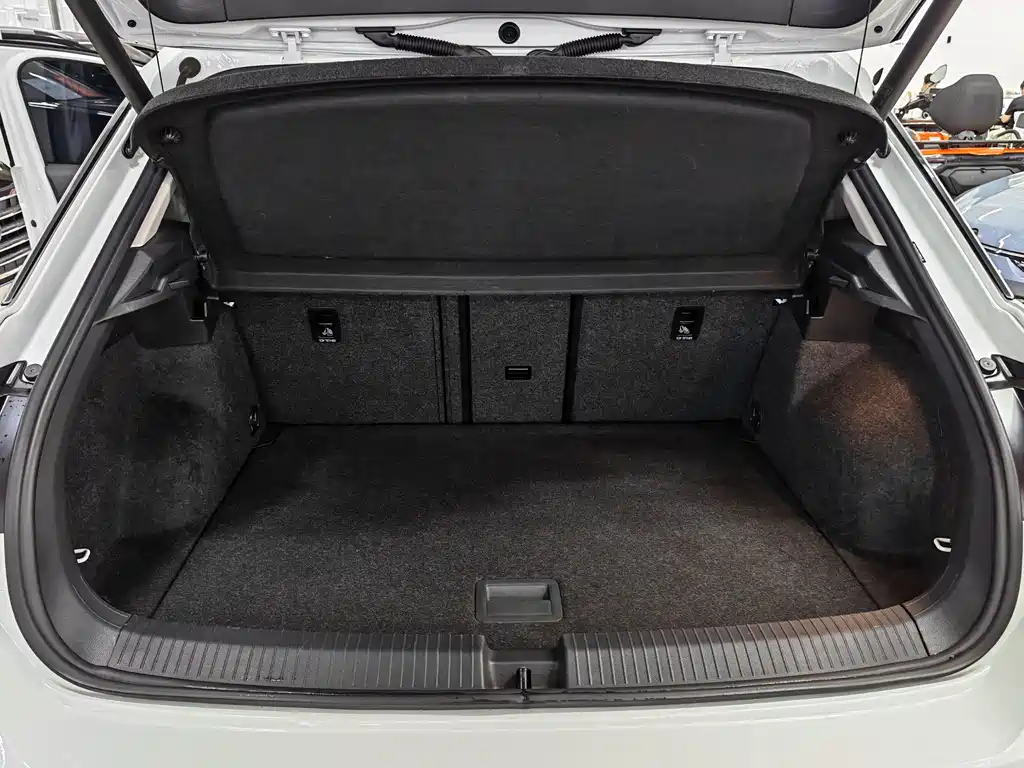 Volkswagen T-Roc 2022 — фото 17