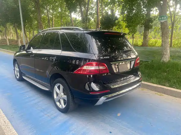 Mercedes-Benz M-Class 2015