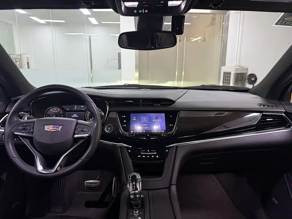 Cadillac XT6 2020 — фото 16