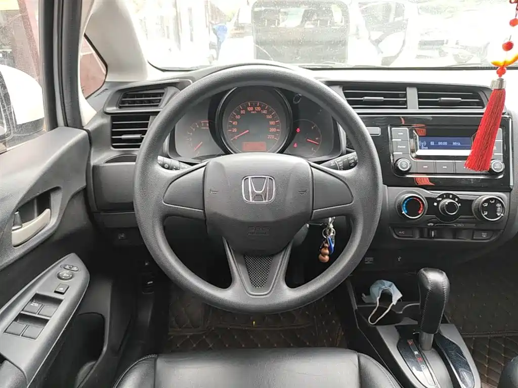 Honda Fit 2018 — фото 11