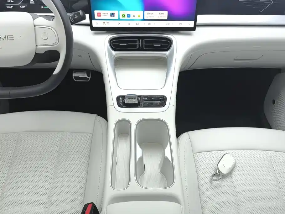 Geely Galaxy Starwish 2025 — фото 16