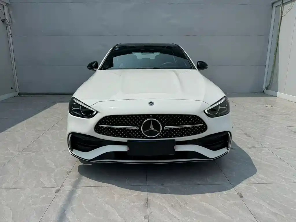 Mercedes-Benz C-Class 2024