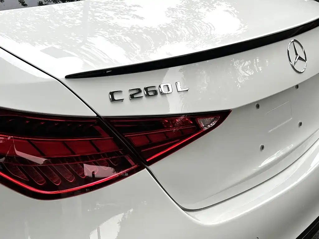 Mercedes-Benz C-Class 2023 — фото 11