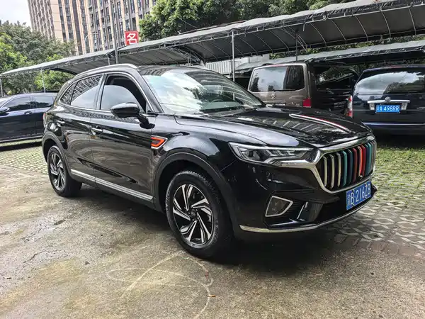 Hongqi HS5 2022