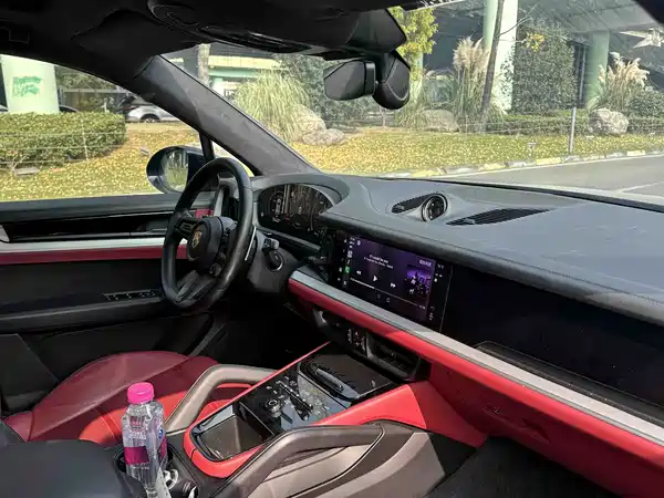 Porsche Cayenne 2023
