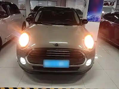 MINI MINI 2019