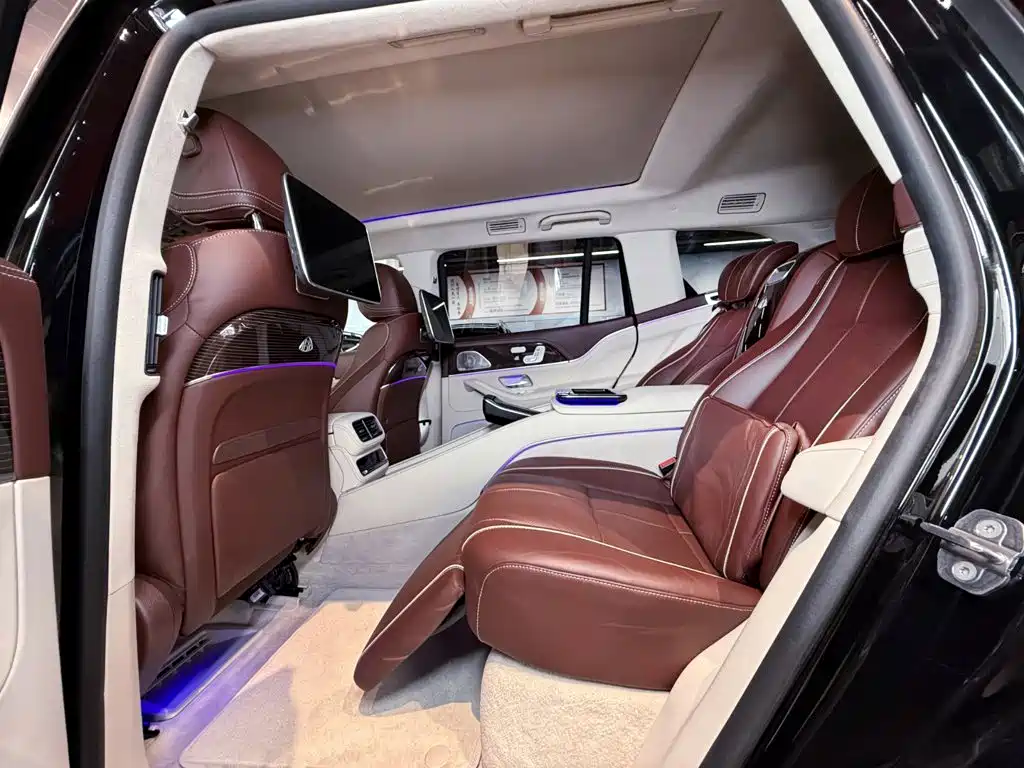 Mercedes-Benz Maybach GLS 2021 — фото 34