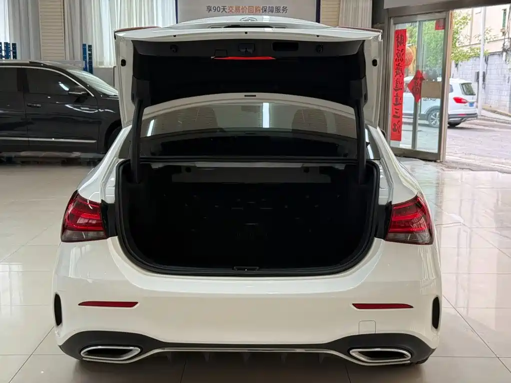 Mercedes-Benz A-Class 2023 — фото 24