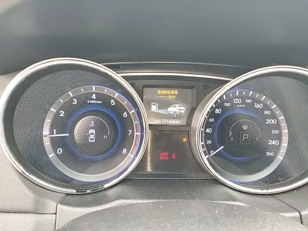 Hyundai Sonata 2016 — фото 12