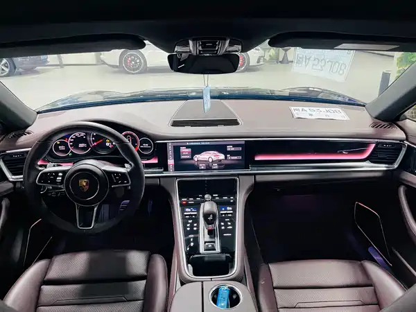 Porsche Panamera 2019