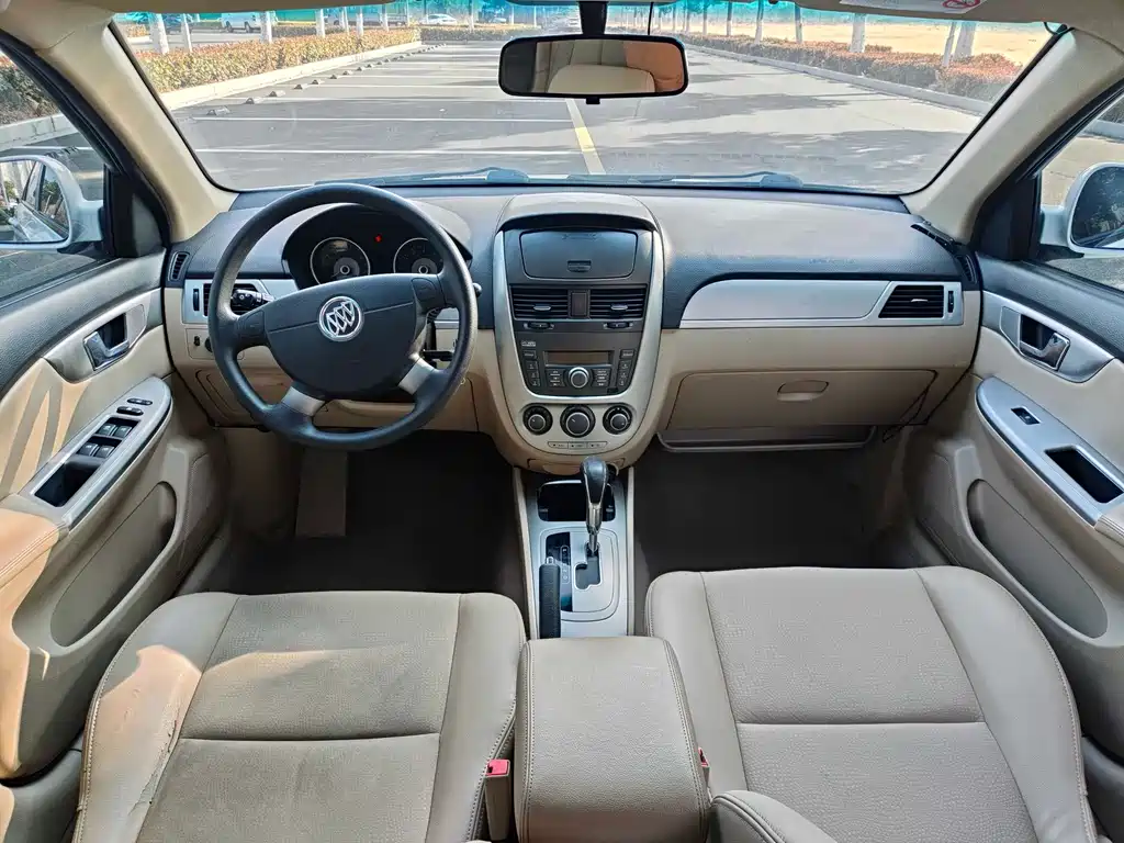 Buick Excelle 2014 — фото 13