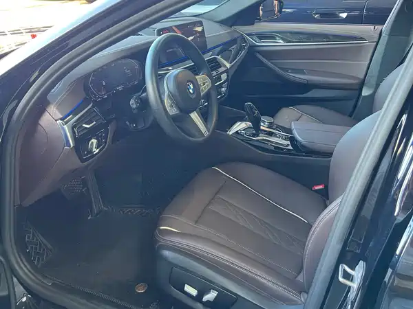 BMW 5 Series 2023
