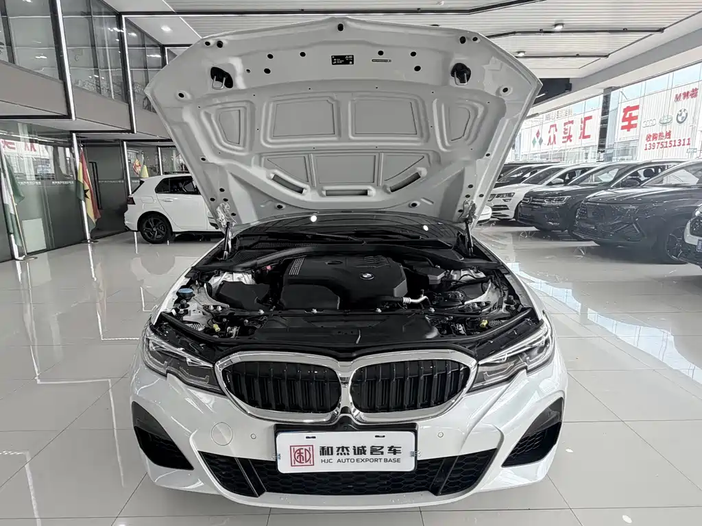 BMW 3 Series 2023 — фото 12