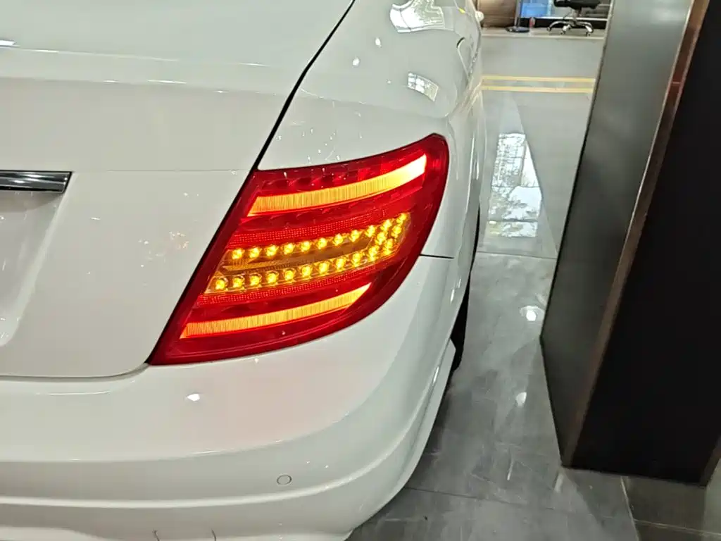 Mercedes-Benz C-Class 2015 — фото 24