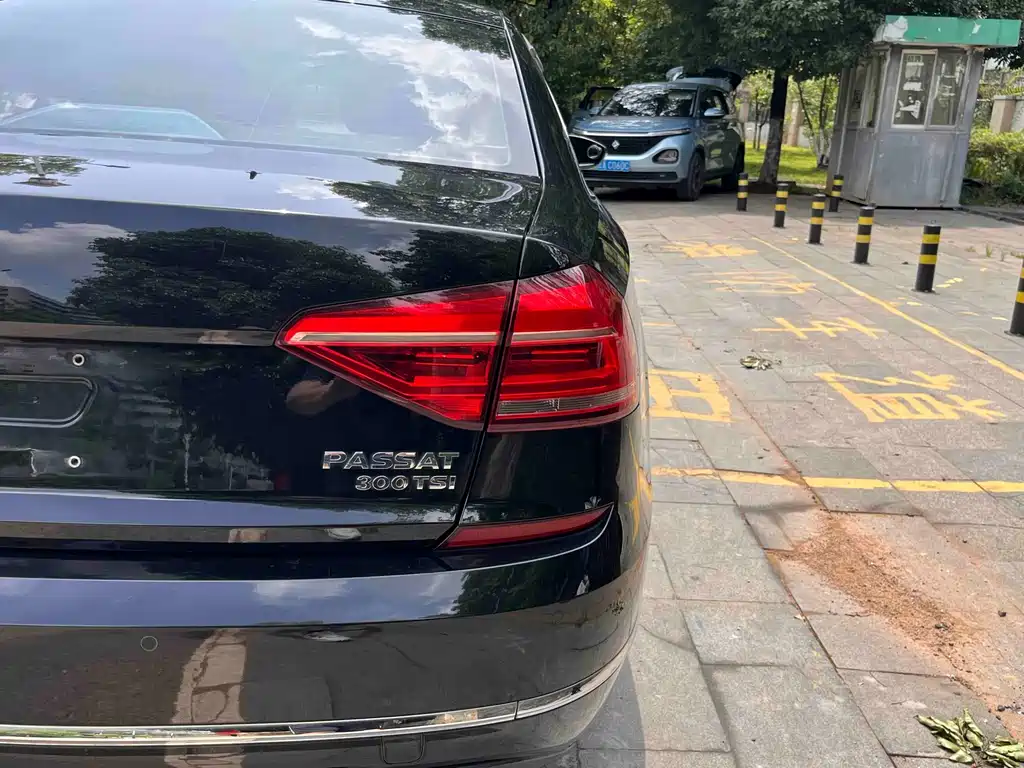 Volkswagen Passat 2017 — фото 13