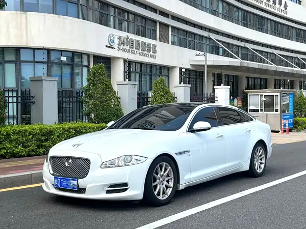 Jaguar XJ 2014
