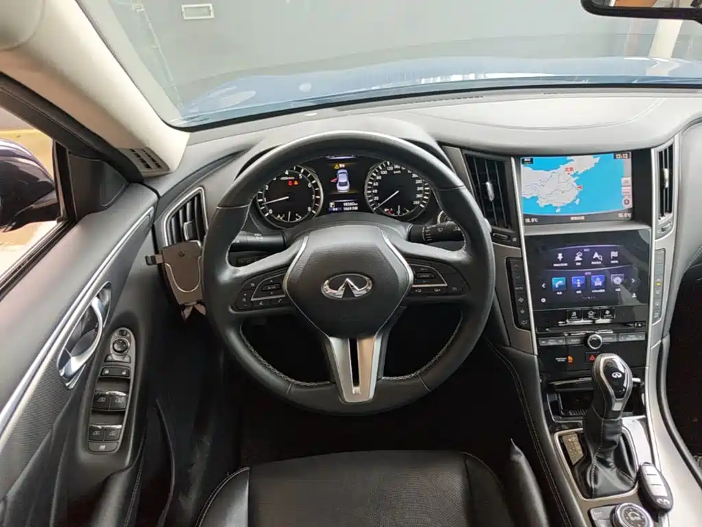 Infiniti Q50L 2019 — фото 17