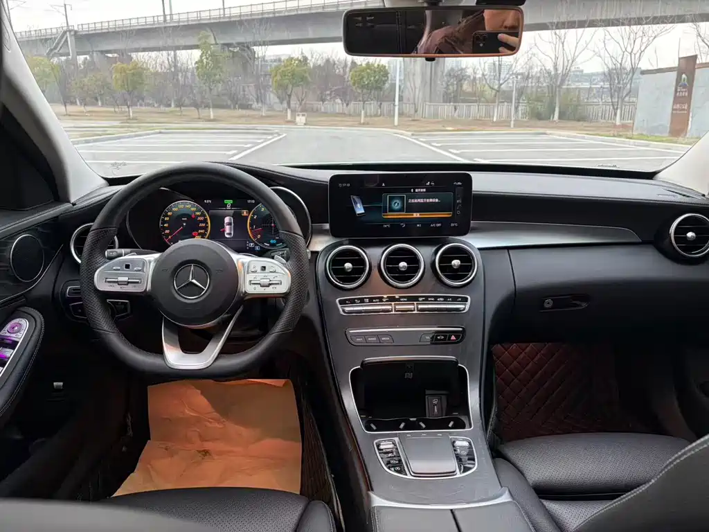 Mercedes-Benz C-Class 2020 — фото 16