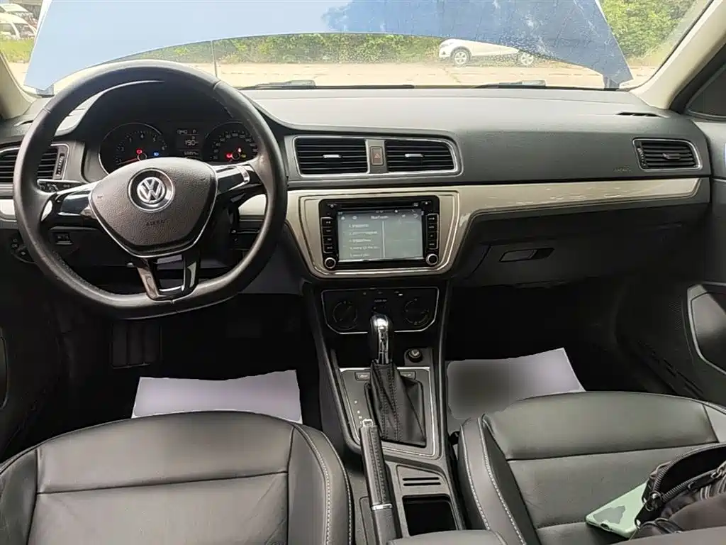 Volkswagen Gran Lavida 2015 — фото 10