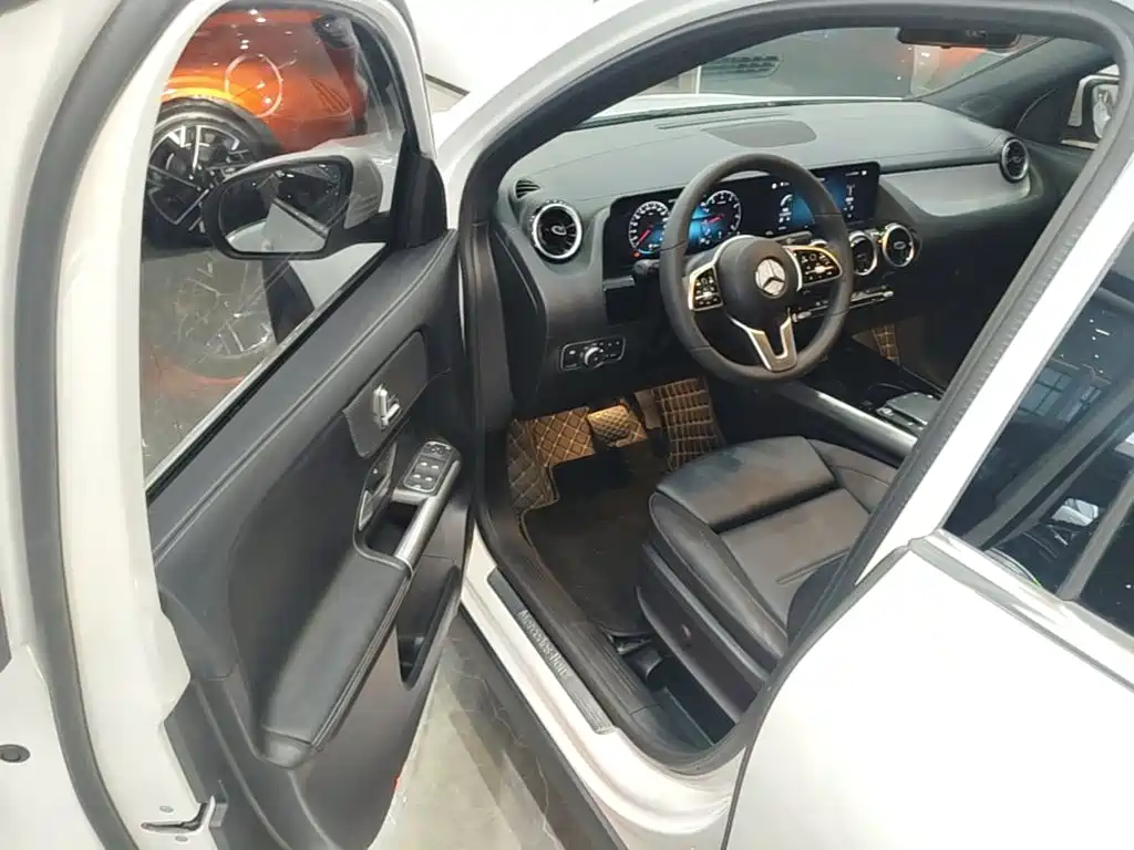 Mercedes-Benz GLA 2023 — фото 16