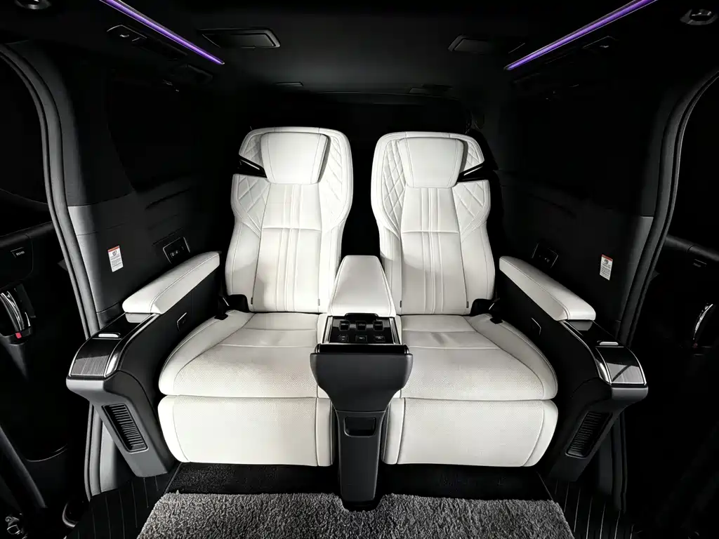 Lexus LM 2020 — фото 6