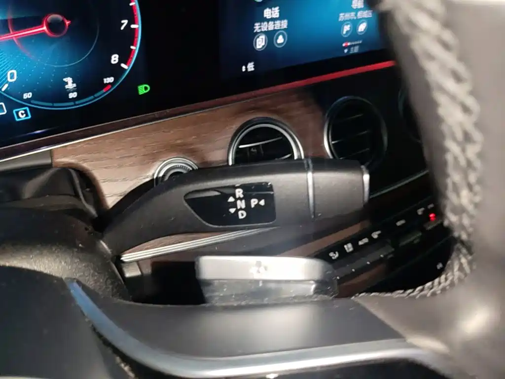 Mercedes-Benz E-Class 2022 — фото 14