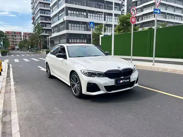 BMW 3 Series 2021