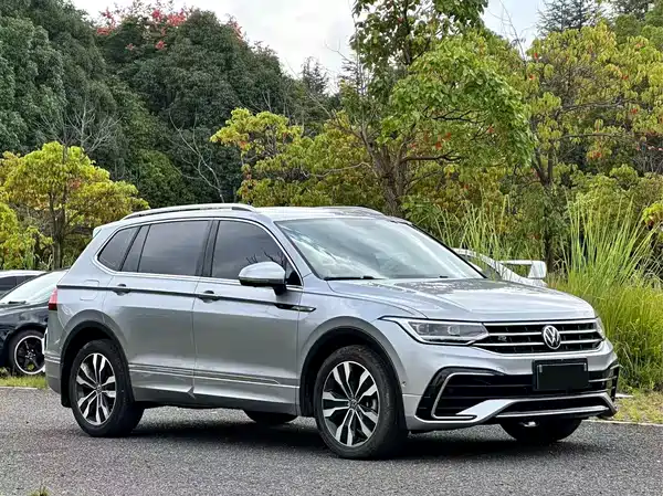 Volkswagen Tiguan L 2022