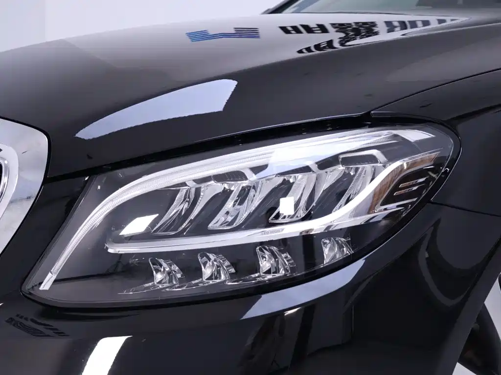 Mercedes-Benz C-Class 2020
