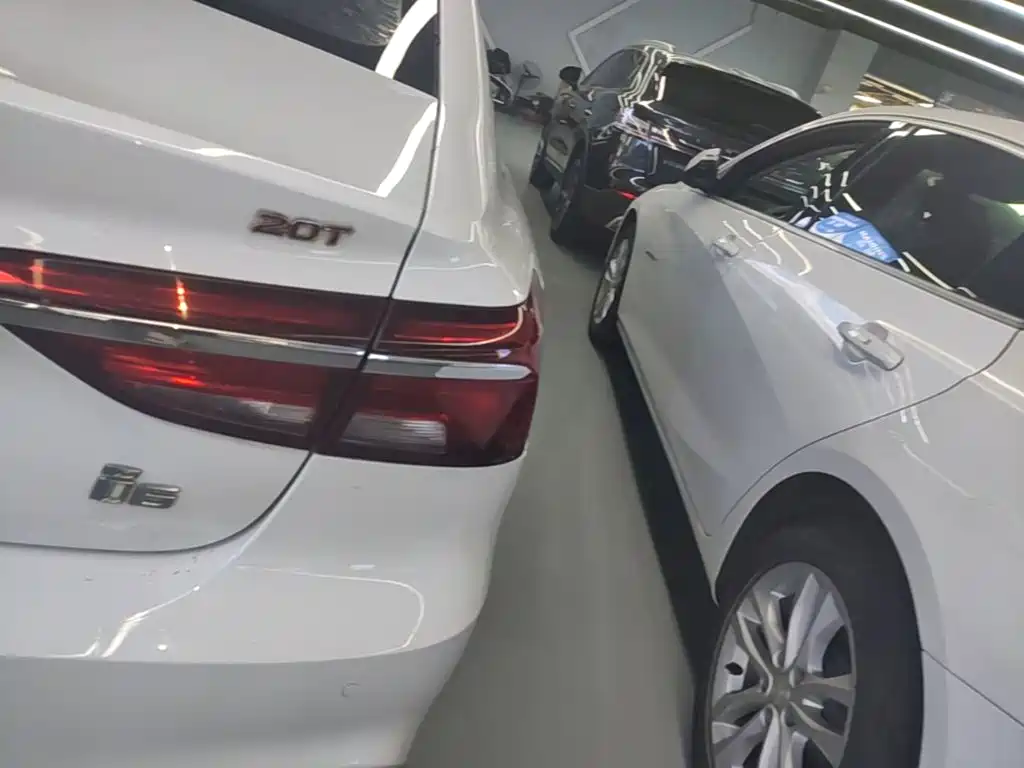 Roewe i6 Classic 2018 — фото 8