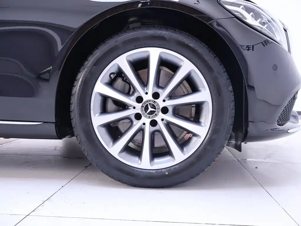 Mercedes-Benz C-Class 2020