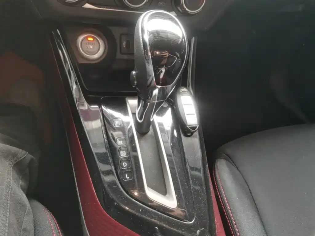 Nissan Bluebird 2018 — фото 14