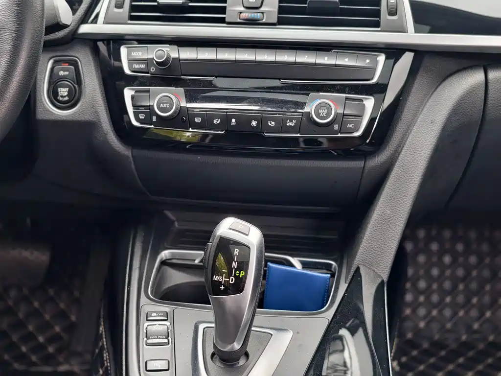 BMW 3 Series GT 2018 — фото 9