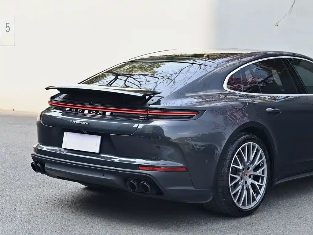 Porsche Panamera 2025 — фото 25