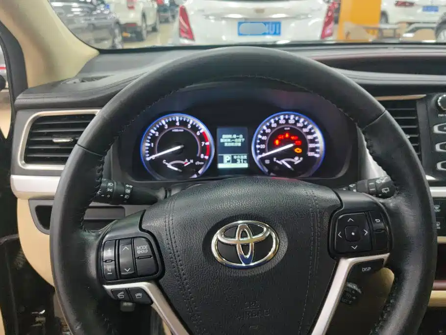 Toyota Highlander 2016 — фото 14